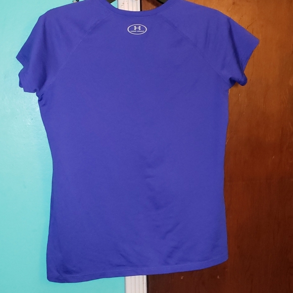 Under Armour Dry Fit Tee - Picture 2 of 2